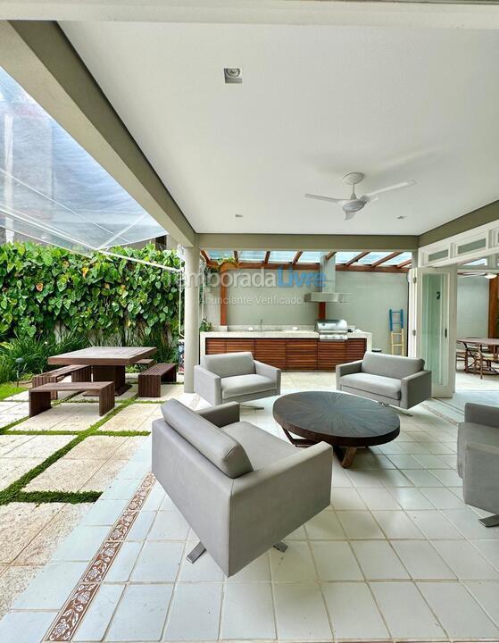 House for vacation rental in São Sebastião (Praia da Baleia)