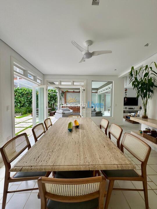 House for vacation rental in São Sebastião (Praia da Baleia)