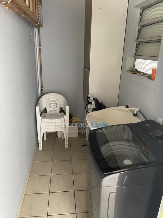 Casa para aluguel de temporada em Governador Celso Ramos (Praia de Palmas)