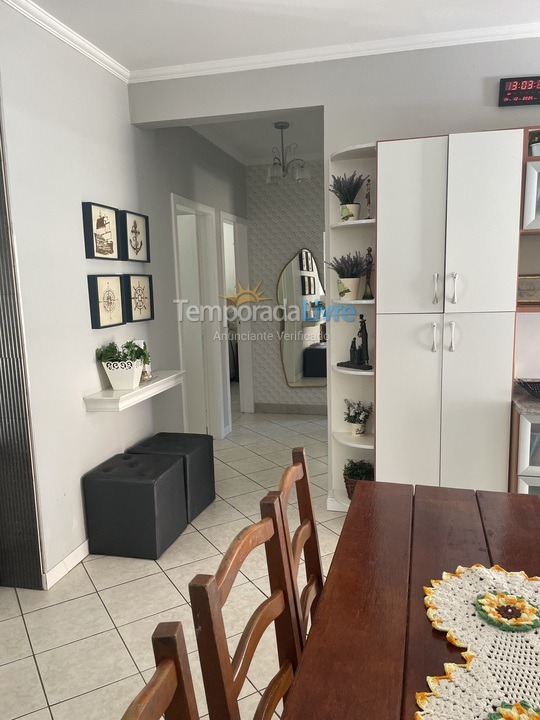 Casa para aluguel de temporada em Governador Celso Ramos (Praia de Palmas)