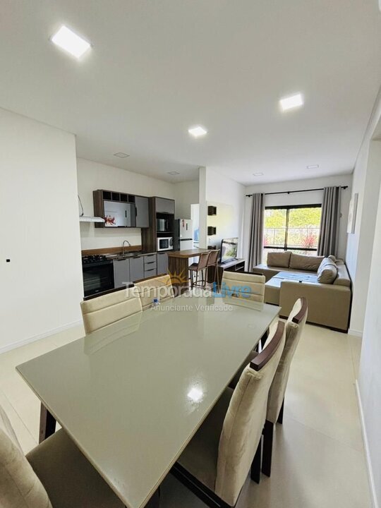 Apartamento para aluguel de temporada em Bombinhas (Canto Grande)