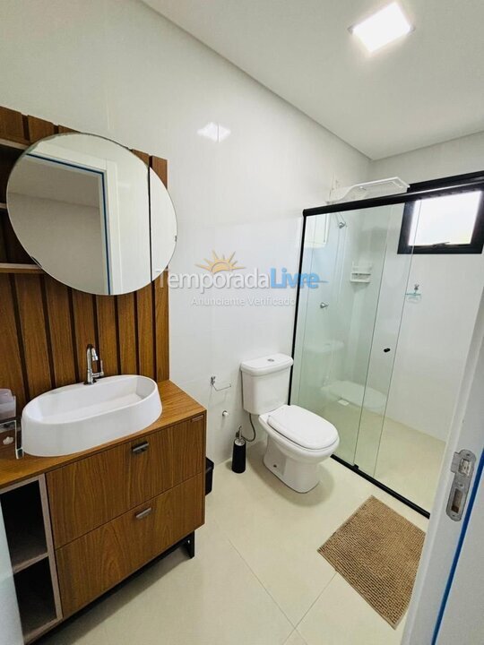 Apartamento para aluguel de temporada em Bombinhas (Canto Grande)