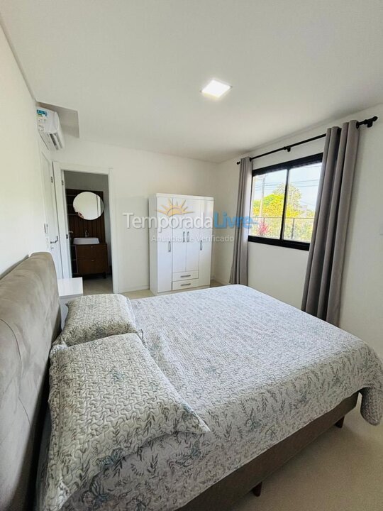 Apartamento para aluguel de temporada em Bombinhas (Canto Grande)