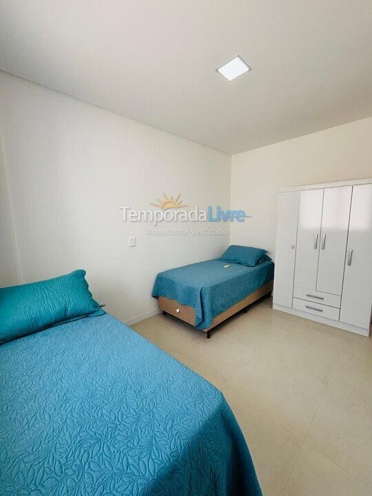 Apartamento para aluguel de temporada em Bombinhas (Canto Grande)