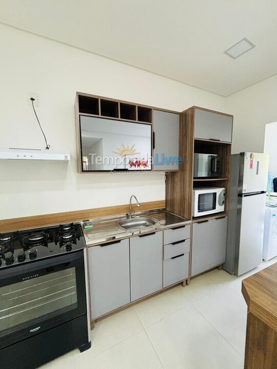 Apartamento para aluguel de temporada em Bombinhas (Canto Grande)