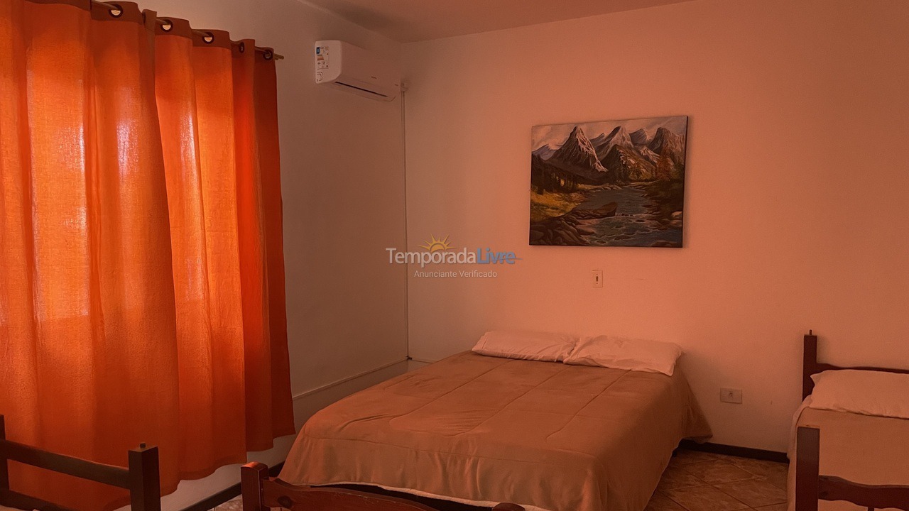 House for vacation rental in Balneário Piçarras (Piçarras)