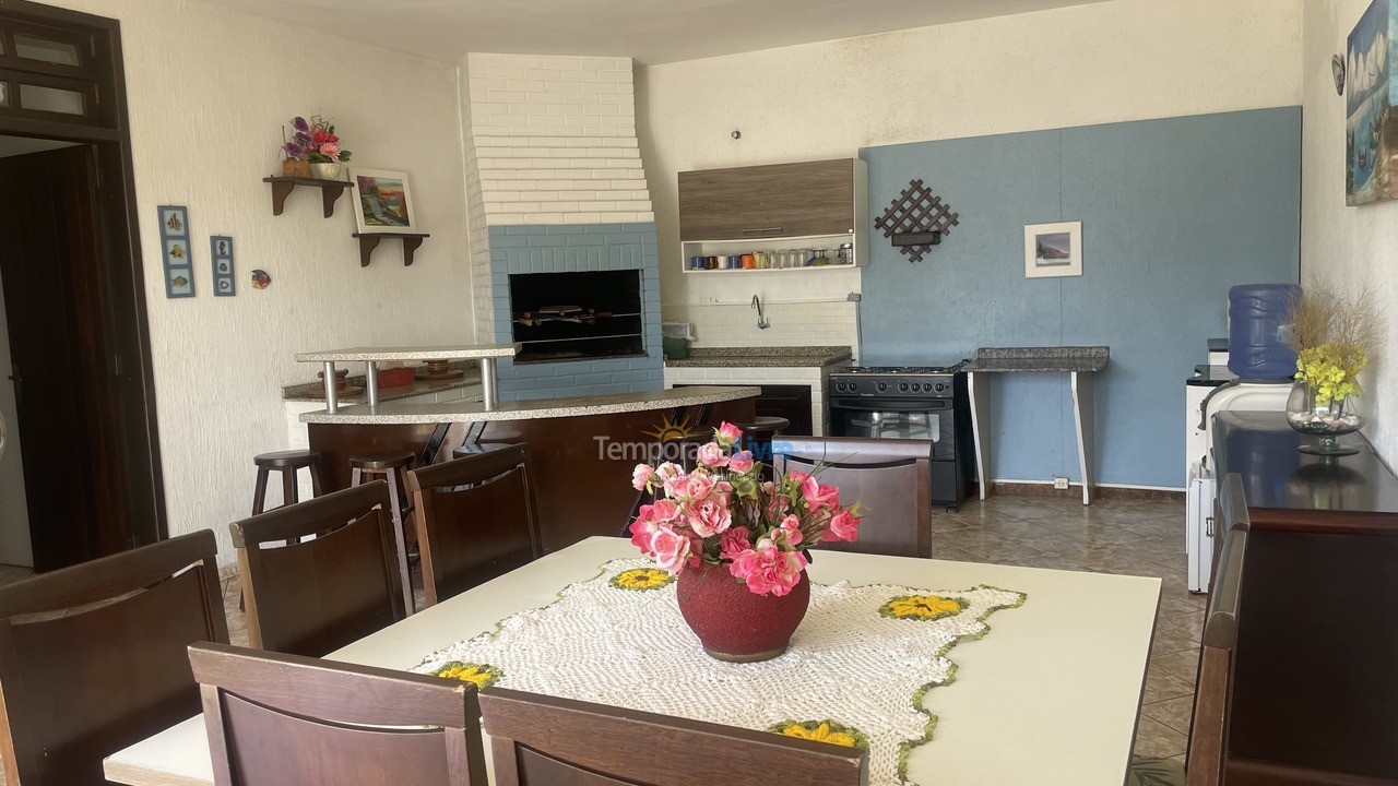 House for vacation rental in Balneário Piçarras (Piçarras)