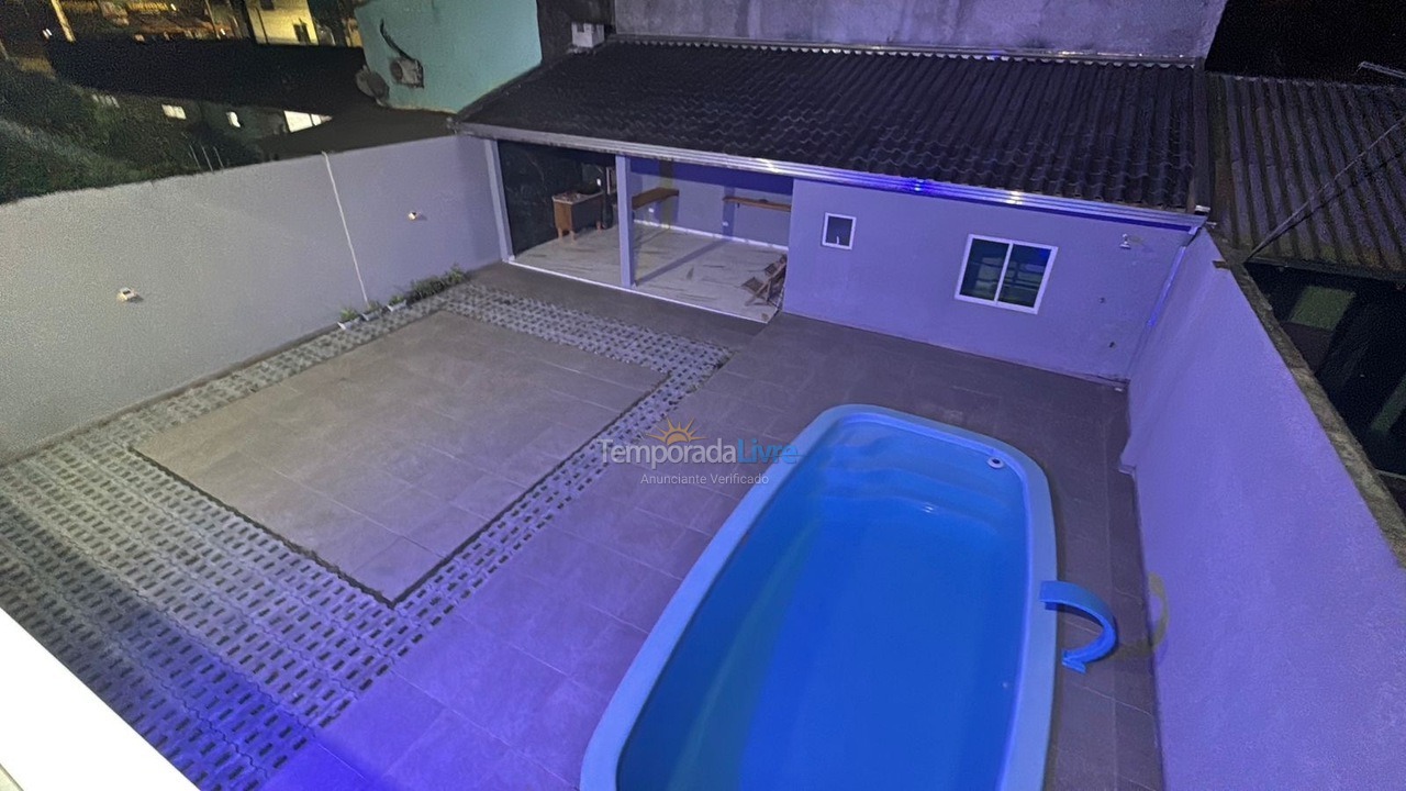 Casa para aluguel de temporada em Matinhos (Balneário Guacyara Costa Azul)