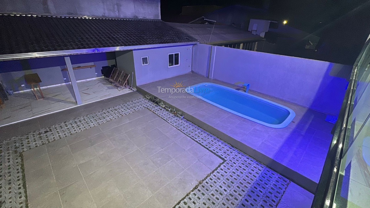 Casa para aluguel de temporada em Matinhos (Balneário Guacyara Costa Azul)