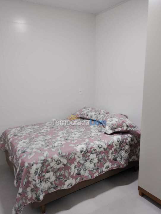 Apartamento para aluguel de temporada em Bombinhas (Praia de Zimbros)