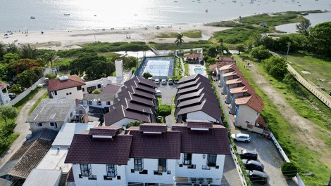 Beachfront property in Florianópolis, Ponta das Canas, with pool, sleeps 6.