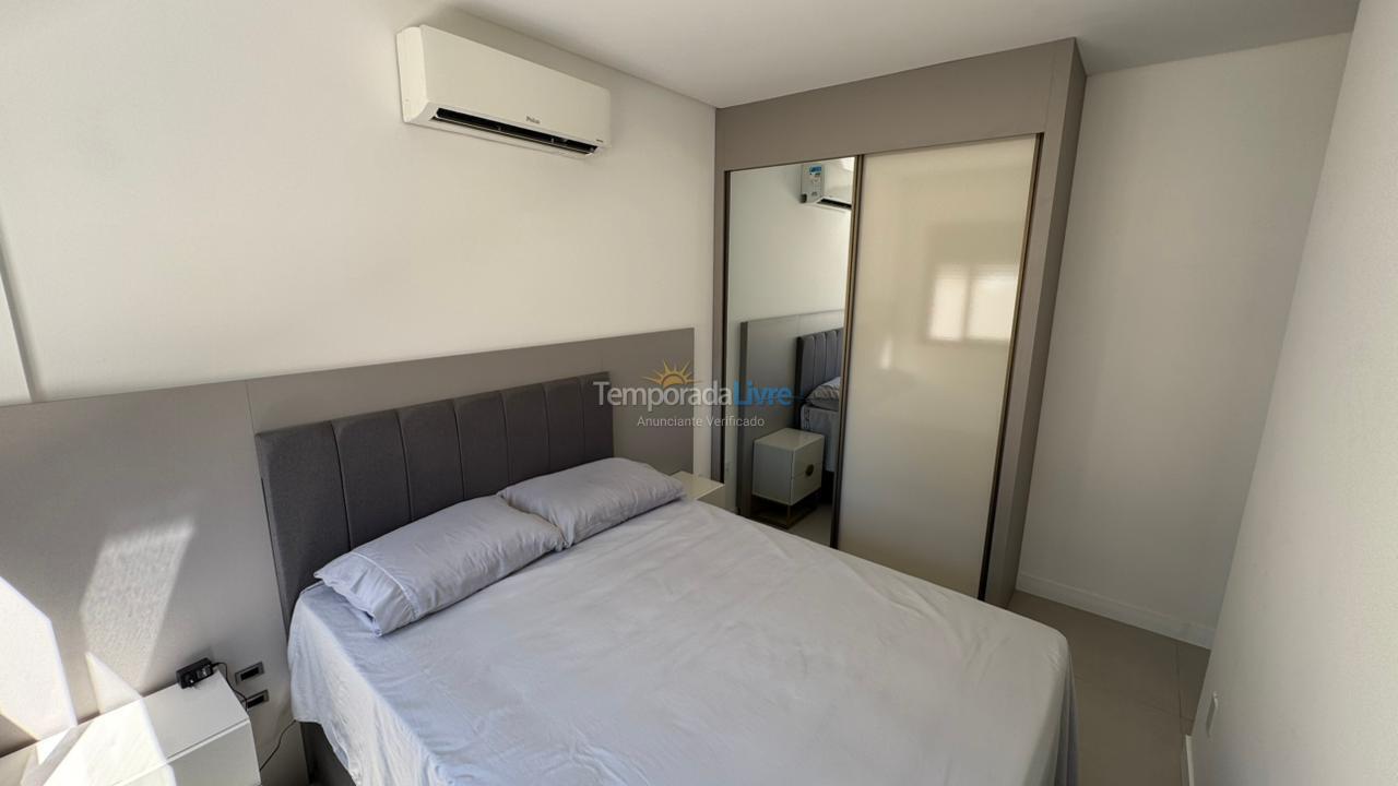 Apartment for vacation rental in Governador Celso Ramos (Praia de Palmas)