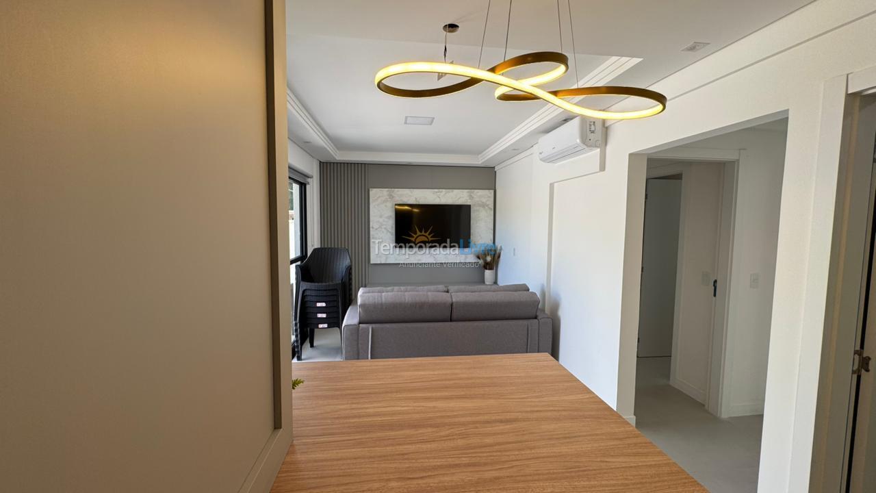 Apartment for vacation rental in Governador Celso Ramos (Praia de Palmas)