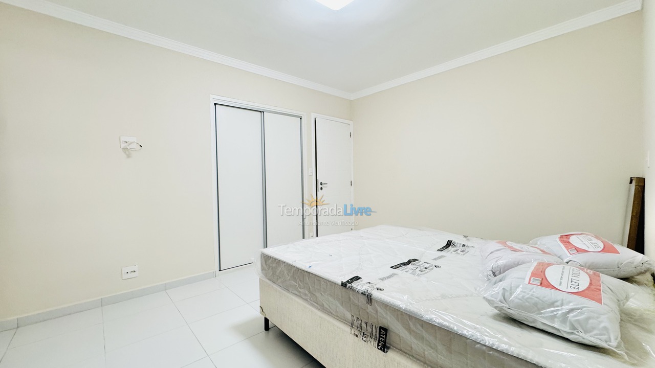 Apartamento para aluguel de temporada em Guarujá (Pitangueiras)