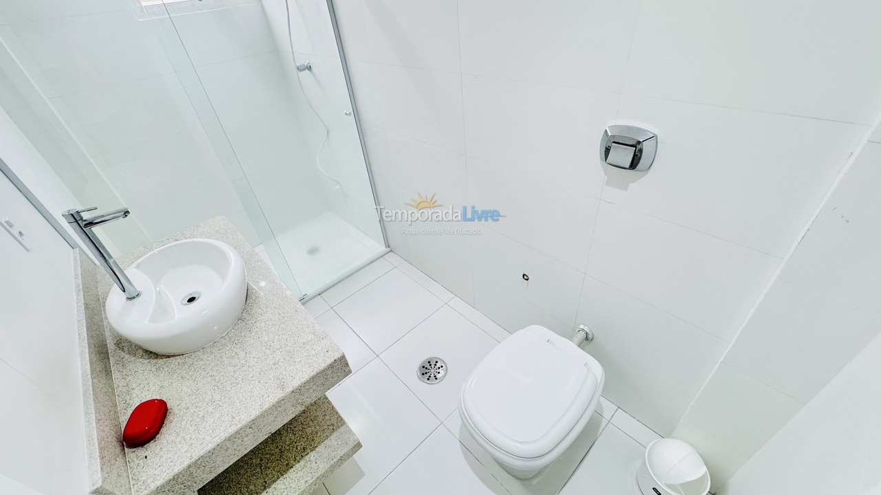 Apartamento para aluguel de temporada em Guarujá (Pitangueiras)