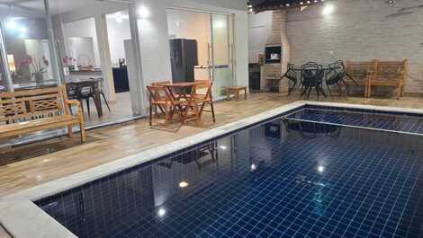 CASA PÉ NA AREIA COM PISCINA A 10mts ENSEADA