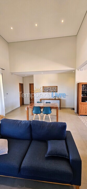 Casa para alquiler de vacaciones em Paranapanema (Riviera de Santa Cristina Xiii)