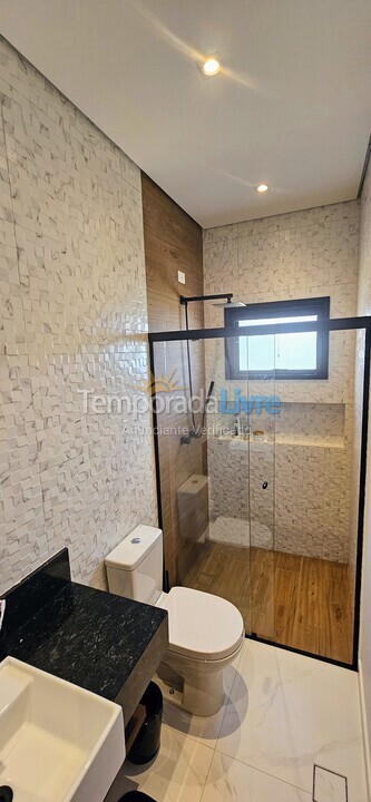 Casa para alquiler de vacaciones em Paranapanema (Riviera de Santa Cristina Xiii)