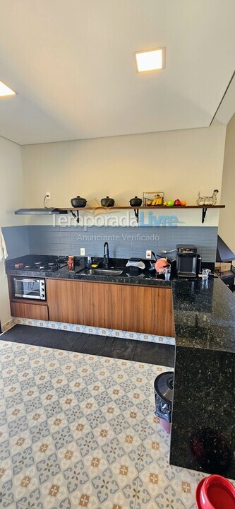 Casa para alquiler de vacaciones em Paranapanema (Riviera de Santa Cristina Xiii)