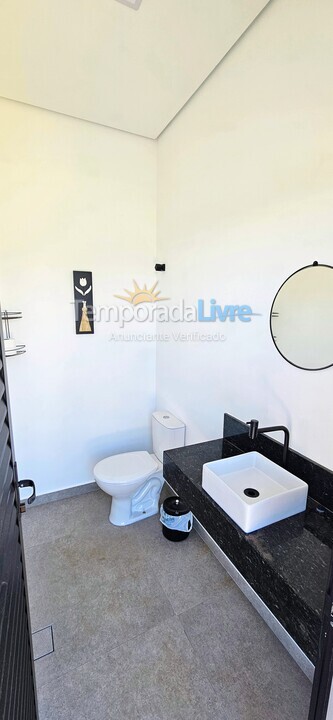 Casa para alquiler de vacaciones em Paranapanema (Riviera de Santa Cristina Xiii)