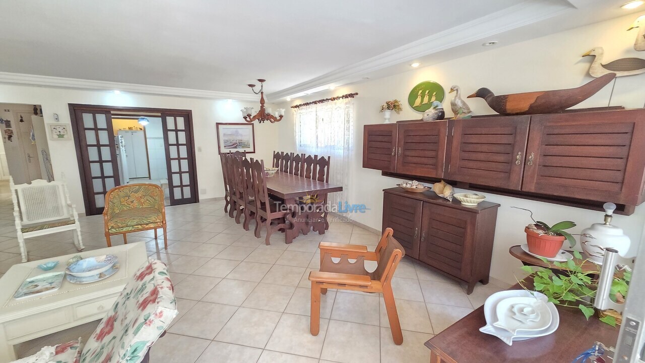 Apartamento para alquiler de vacaciones em Guarujá (Pitangueiras)