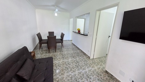 Pit 2 bedrooms, 50 m from the beach, 2 spaces for 8 people, top location, Wi-Fi, air conditioning.