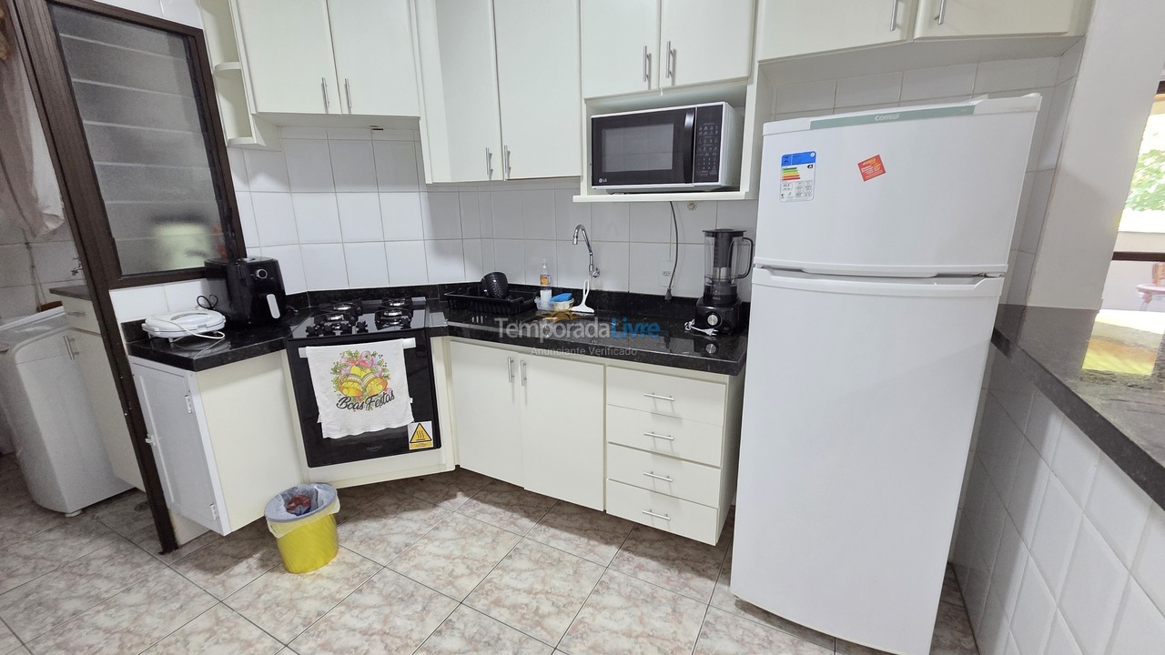 Apartment for vacation rental in Guarujá (Pitangueiras)