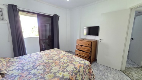 Pit 2 bedrooms, 50 m from the beach, 2 spaces for 8 people, top location, Wi-Fi, air conditioning.