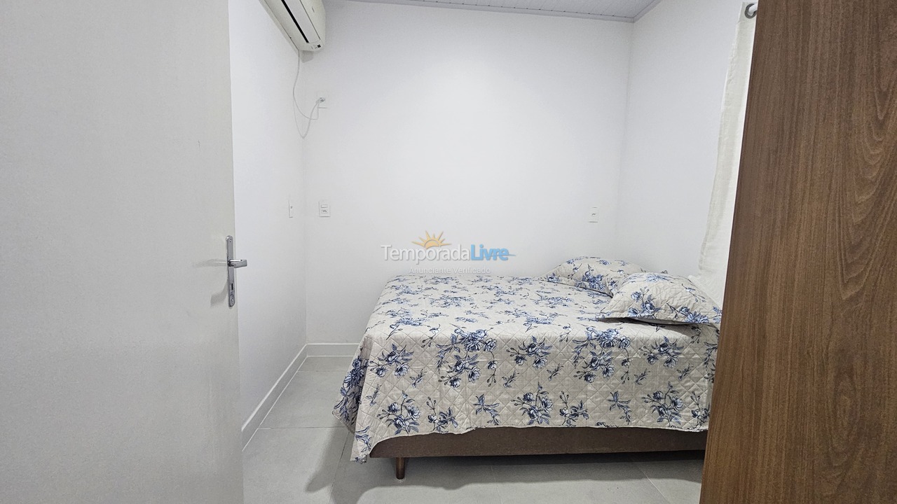 House for vacation rental in Bombinhas (Praia de Zimbros)