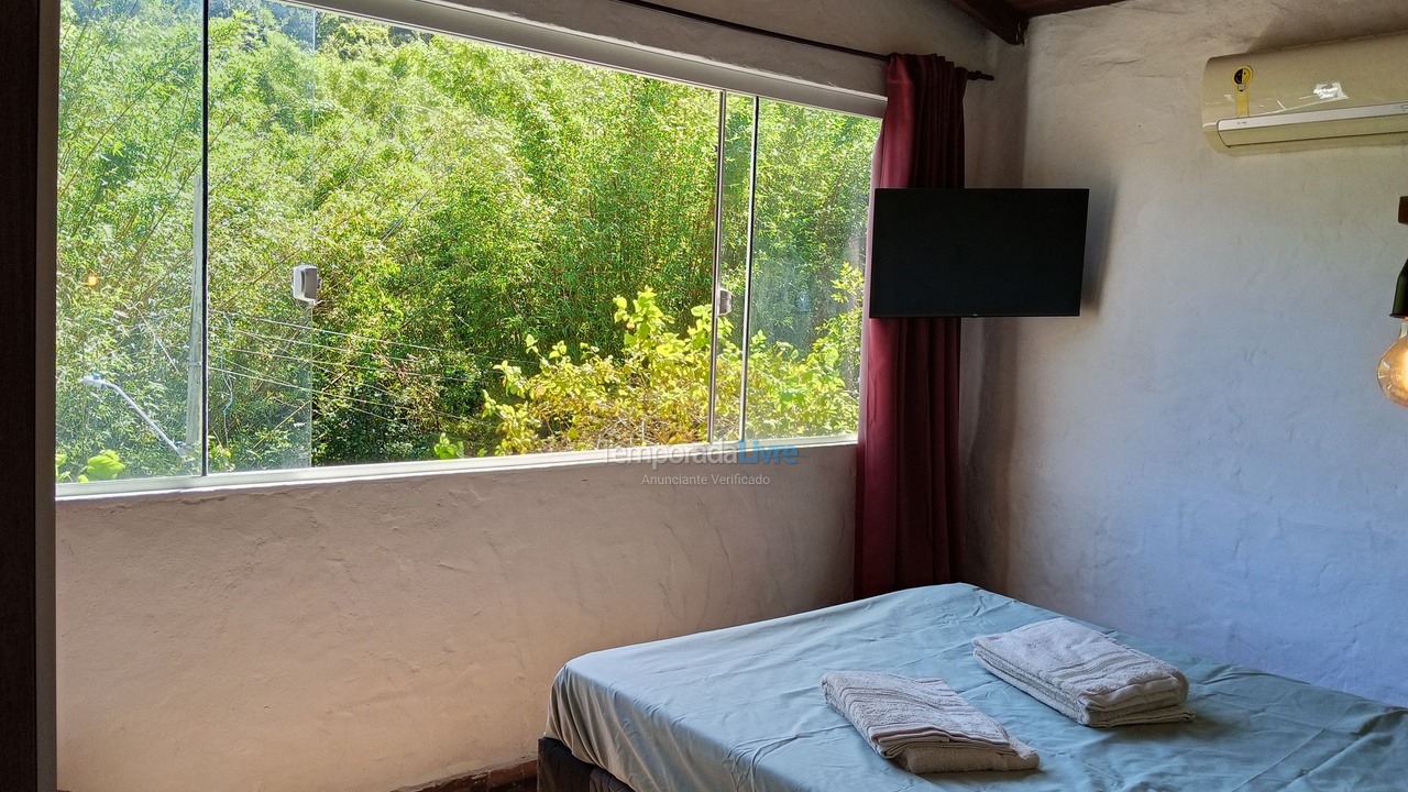 Apartamento para aluguel de temporada em Florianópolis (Barra da Lagoa)