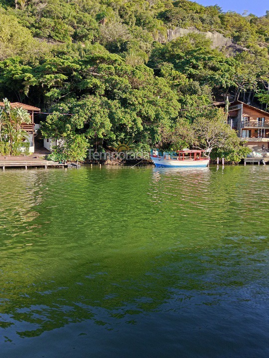 Apartamento para aluguel de temporada em Florianópolis (Barra da Lagoa)