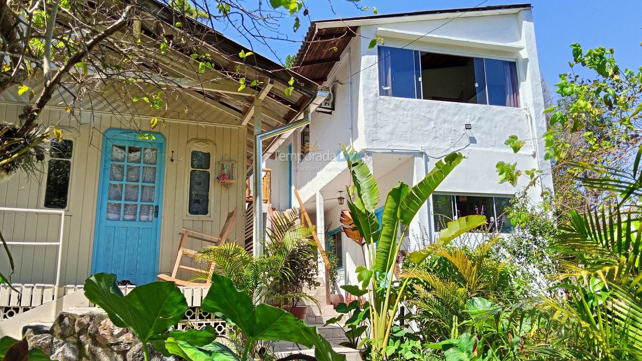 Apartamento para aluguel de temporada em Florianópolis (Barra da Lagoa)