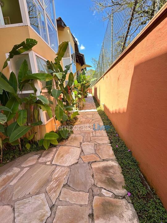 Casa para alquiler de vacaciones em São Sebastião (Camburi)