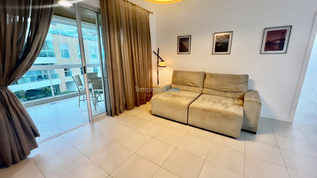 Apartamento para aluguel de temporada em Florianópolis (Praia do Santinho)