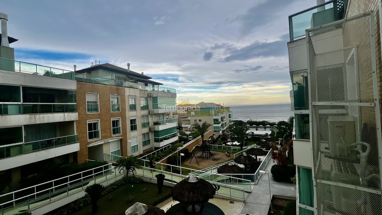 Apartamento para aluguel de temporada em Florianópolis (Praia do Santinho)