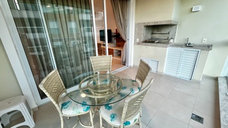 Apartamento com vista para o mar