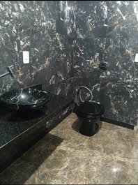 House in a gated community, with private pool and barbecue area.