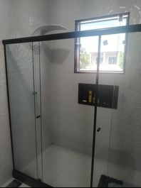 House in a gated community, with private pool and barbecue area.