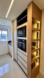 Apartamento em Itapema á 200m da Praia Central, com vista mar!