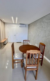 Apartamento em Itapema á 200m da Praia Central, com vista mar!