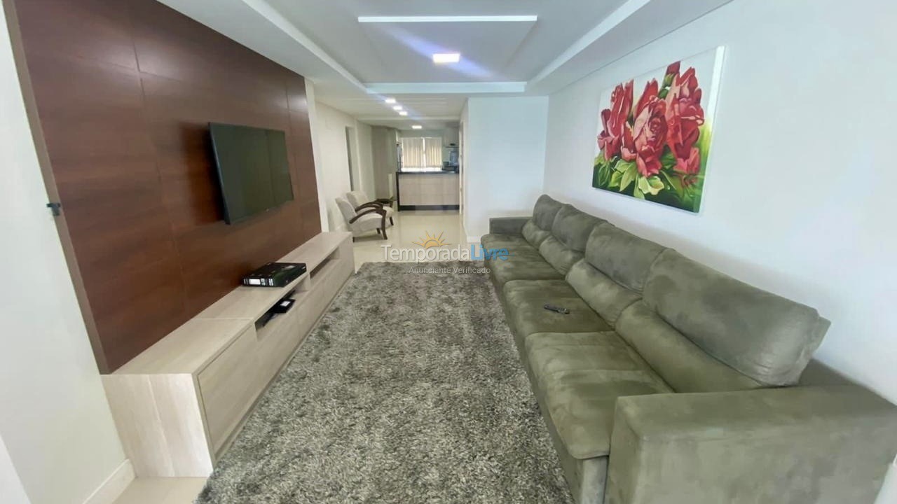 Apartamento para aluguel de temporada em Itapema (Centro)