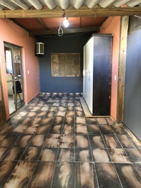 Alugo casa mobiliada nos ingleses