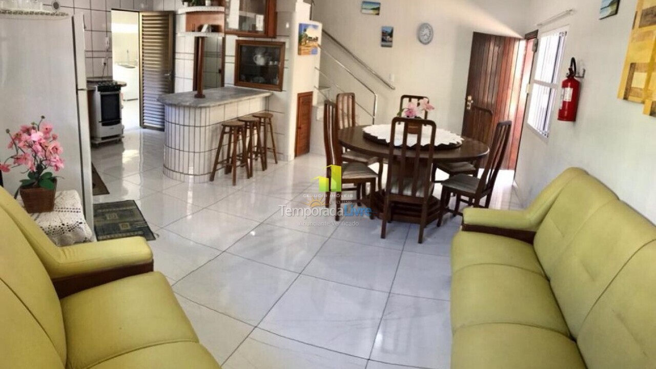 Apartment for vacation rental in Bombinhas (Praia de Bombas)