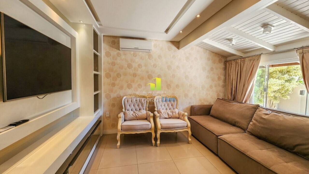 Casa para alquiler de vacaciones em Bombinhas (Praia de Bombas)