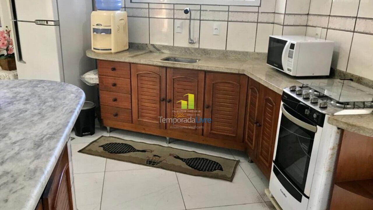 Apartment for vacation rental in Bombinhas (Praia de Bombas)