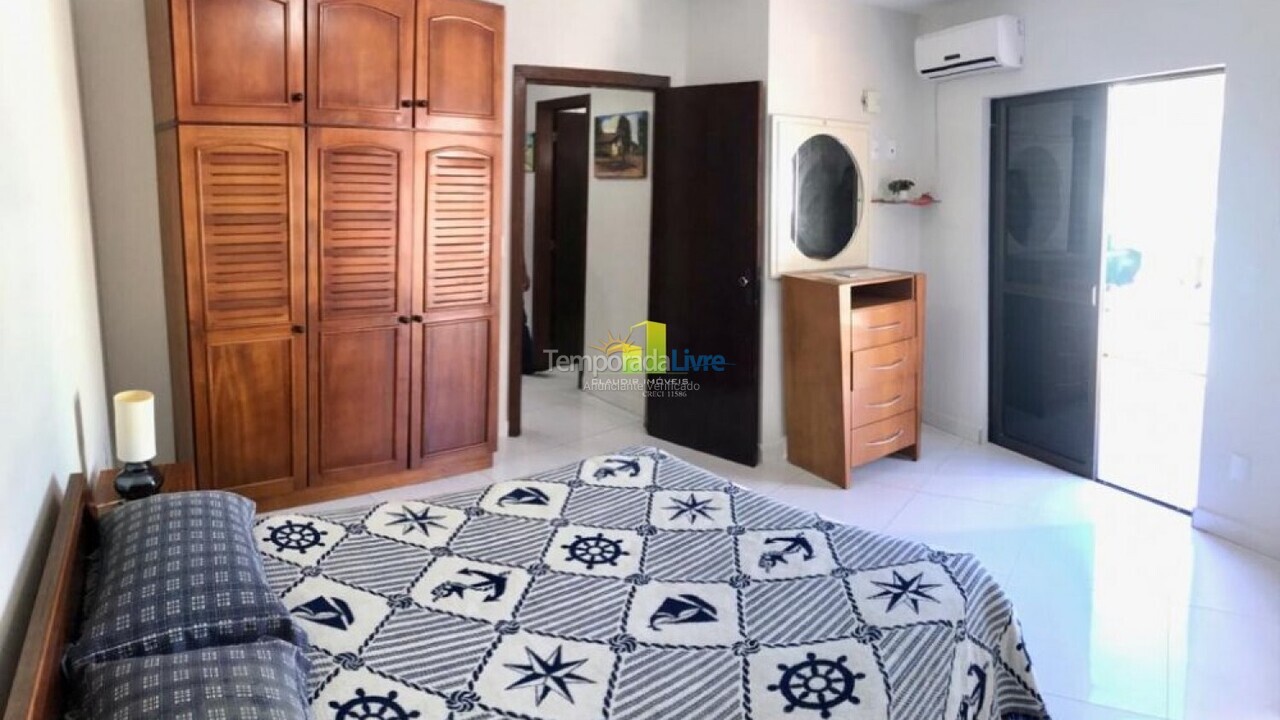 Apartment for vacation rental in Bombinhas (Praia de Bombas)