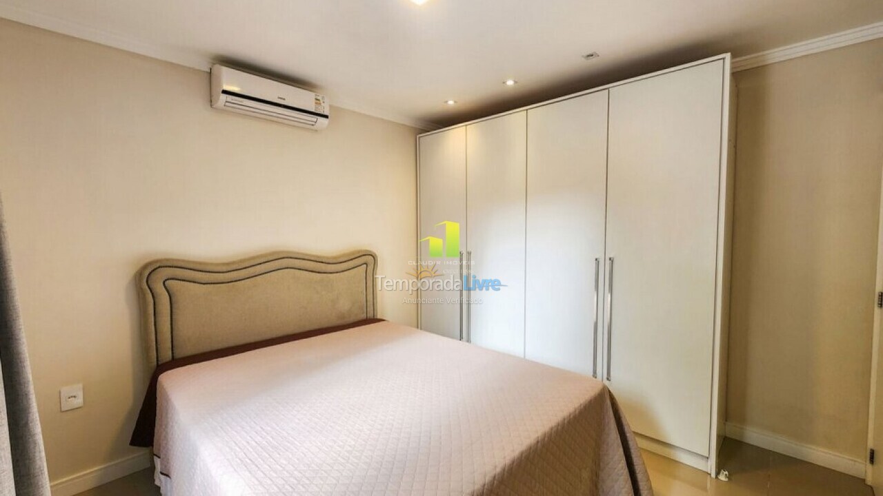 Casa para alquiler de vacaciones em Bombinhas (Praia de Bombas)