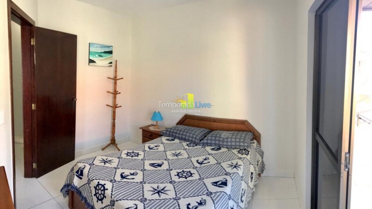 Apartment for vacation rental in Bombinhas (Praia de Bombas)