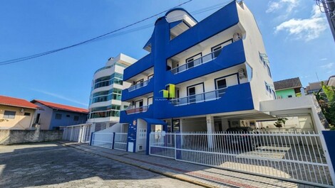 - APARTAMENTO 05. *1 Suite con cama de matrimonio y aire acondicionado...