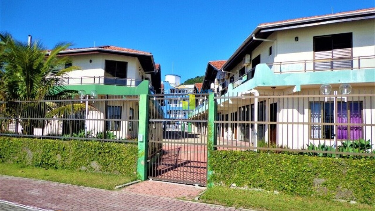 Apartment for vacation rental in Bombinhas (Praia de Bombas)